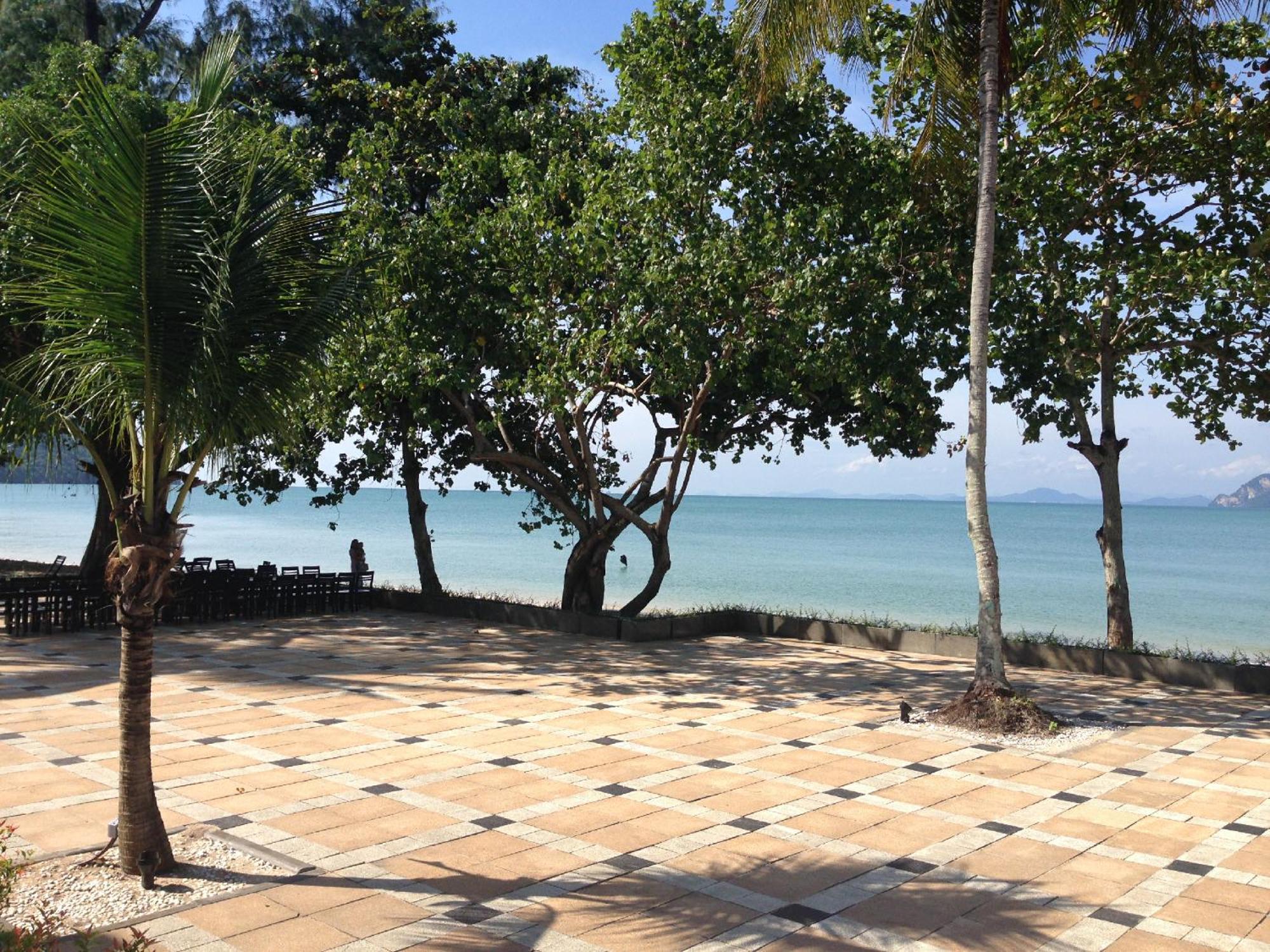 Blue Bay Resort - Access To Pool And Beach-Phuket & Krabi Ko Yao Eksteriør billede View of the Andaman Sea from the resort
