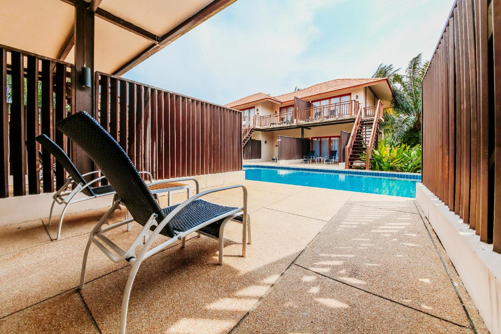 Blue Bay Resort - Access To Pool And Beach-Phuket & Krabi Ko Yao Eksteriør billede The swimming pool at the resort
